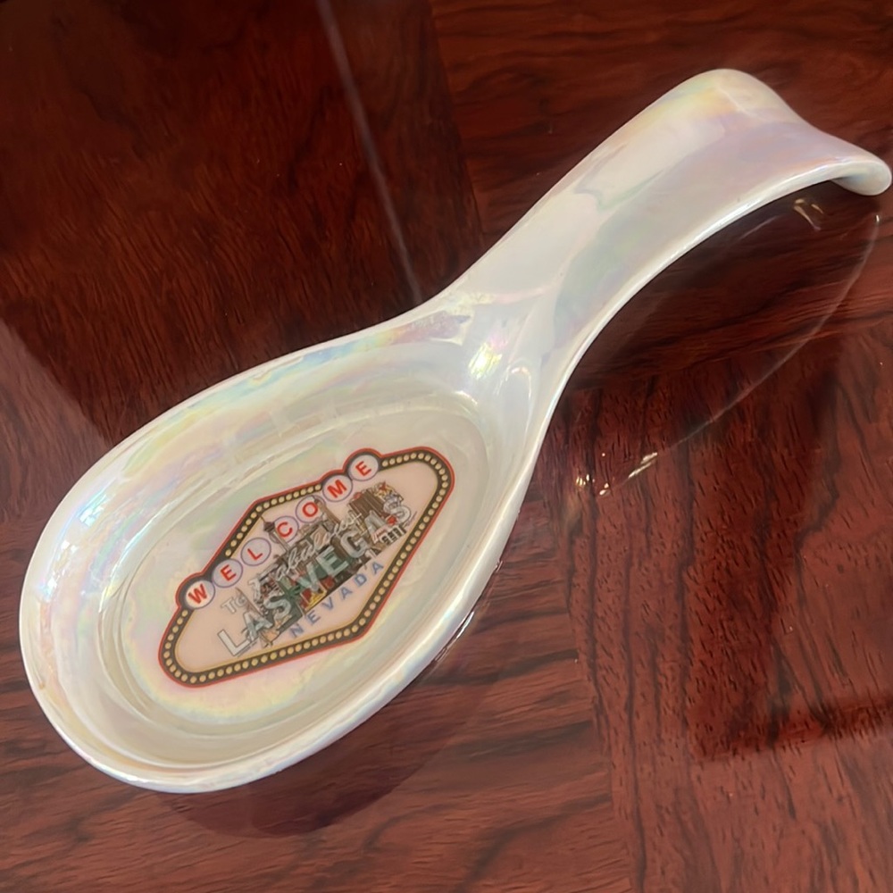 Vintage “Welcome To Fabulous Las Vegas Nevada” Iridescent Ceramic Spoon Rest